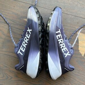 Women’s Adidas Terrex Trail Running shoes - US 8